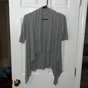 Pretty Girls Gray Short Sleeved Cardigan Size Small